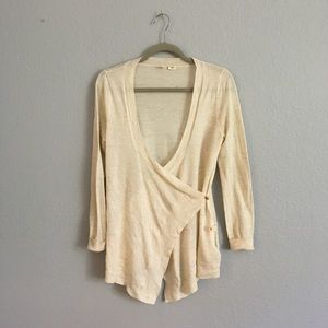 Lightweight cardigan with side button closure
